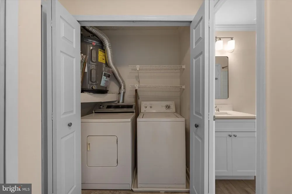 1116 HUNTMASTER TERRACE NE #102 Leesburg, VA 20176