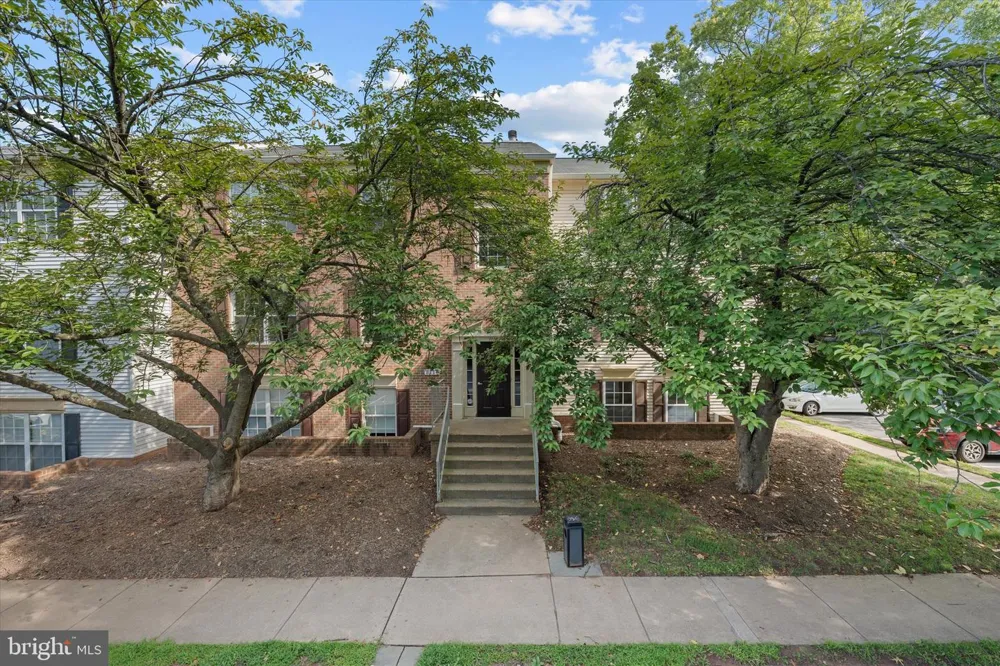 1116 HUNTMASTER TERRACE NE #102 Leesburg, VA 20176