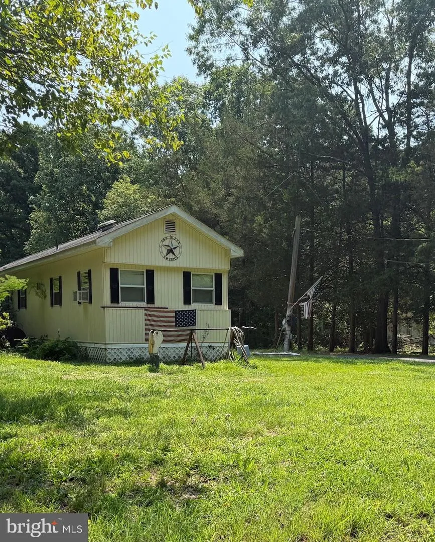 886 LOWER MILL Pittsgrove, NJ 08318