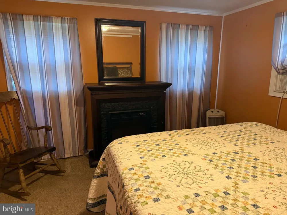 886 LOWER MILL Pittsgrove, NJ 08318