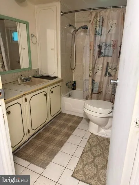 886 LOWER MILL Pittsgrove, NJ 08318