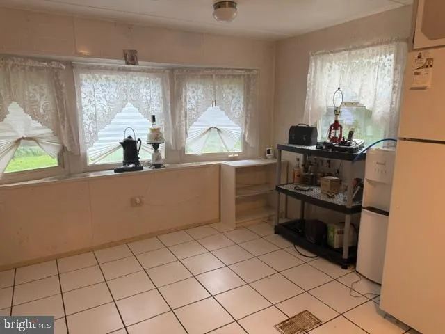 886 LOWER MILL Pittsgrove, NJ 08318