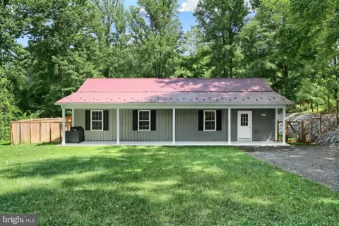 251 HIGHVIEW DRIVE