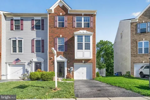 833 BLOSSOM DRIVE