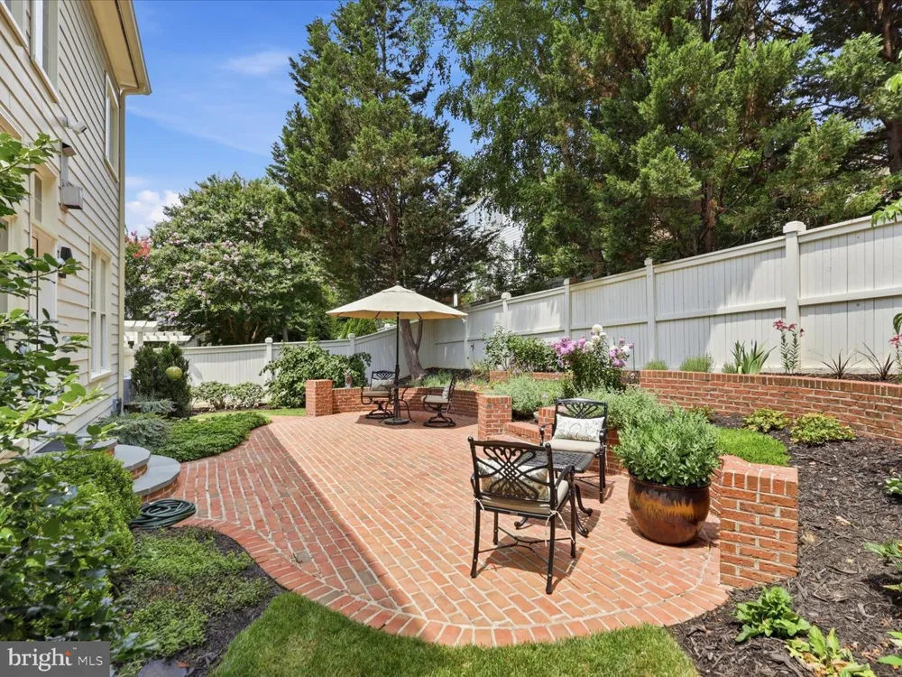 10090 COVER PLACE Fairfax, VA 22030