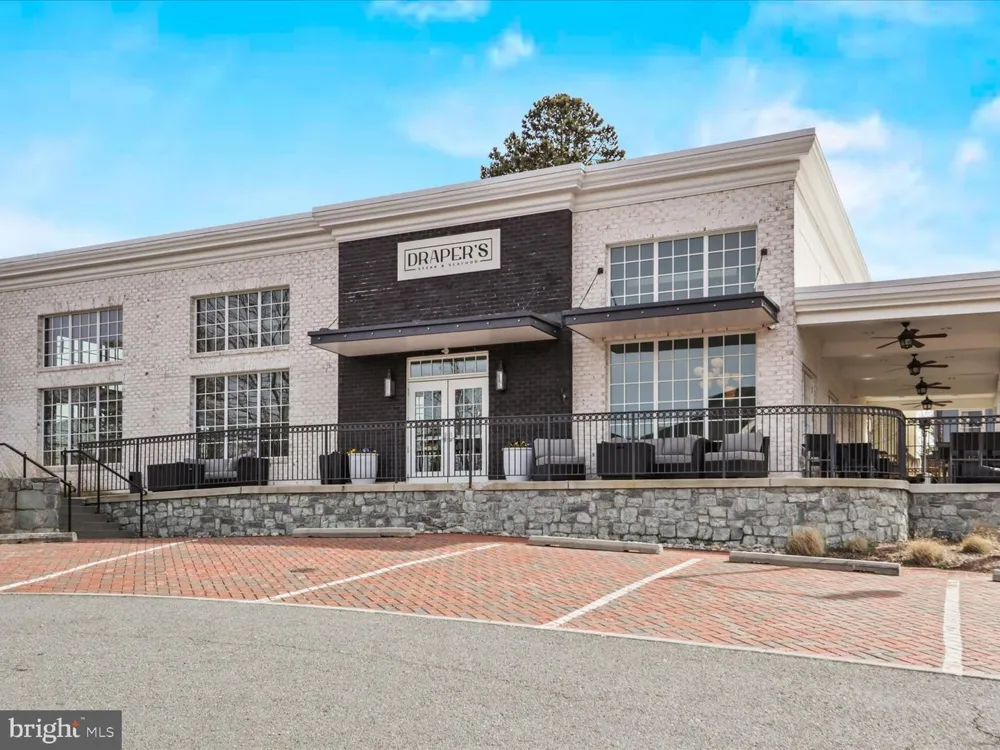 10090 COVER PLACE Fairfax, VA 22030