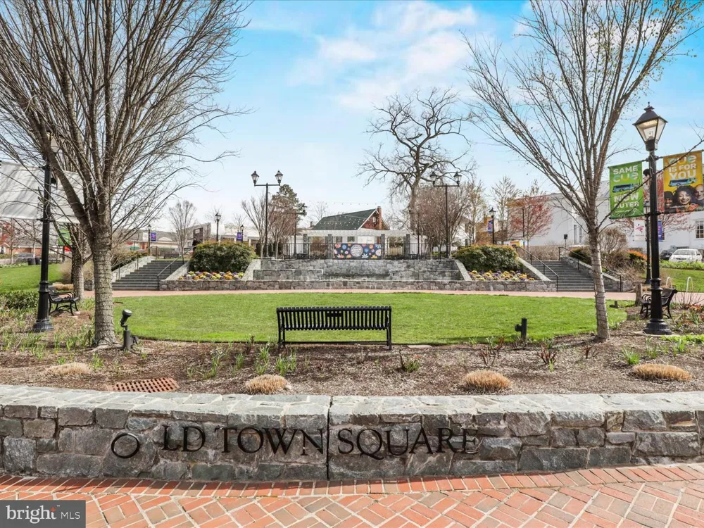 10090 COVER PLACE Fairfax, VA 22030