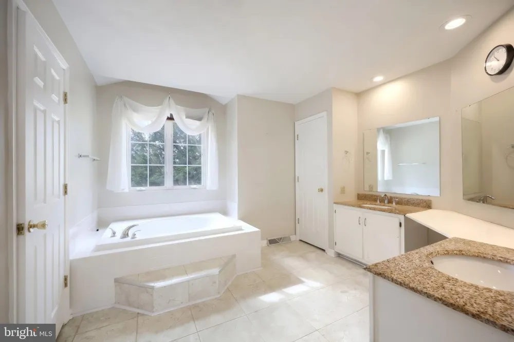 217 MOORE DRIVE Hanover, PA 17331
