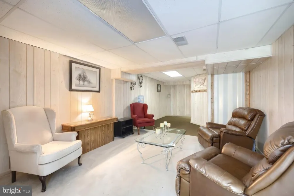 217 MOORE DRIVE Hanover, PA 17331