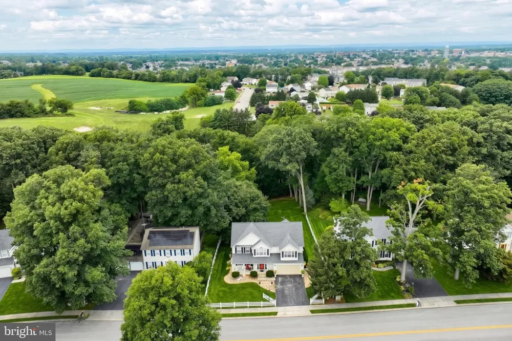 217 MOORE DRIVE Hanover, PA 17331