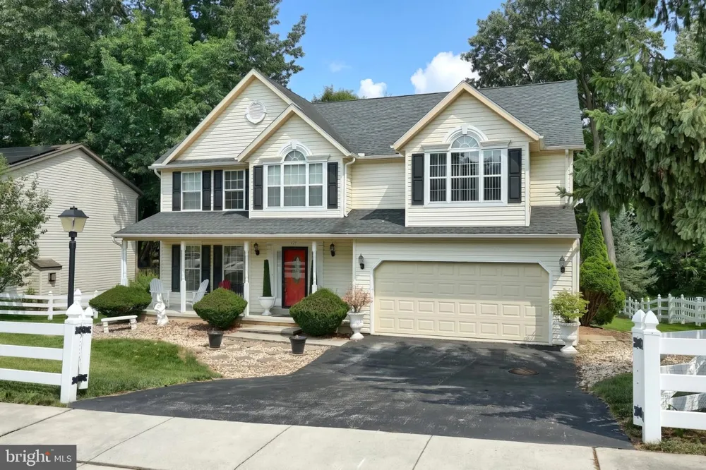 217 MOORE DRIVE Hanover, PA 17331
