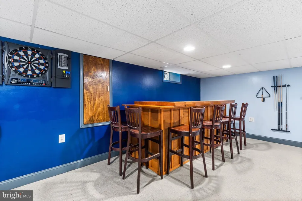 220 NORWOOD AVENUE Holmes, PA 19043