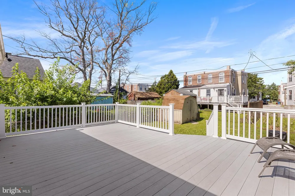 220 NORWOOD AVENUE Holmes, PA 19043