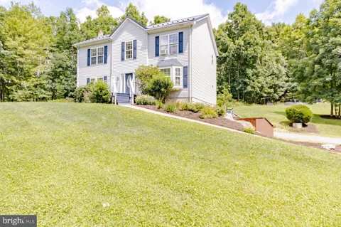 175 CREEKSIDE LANE
