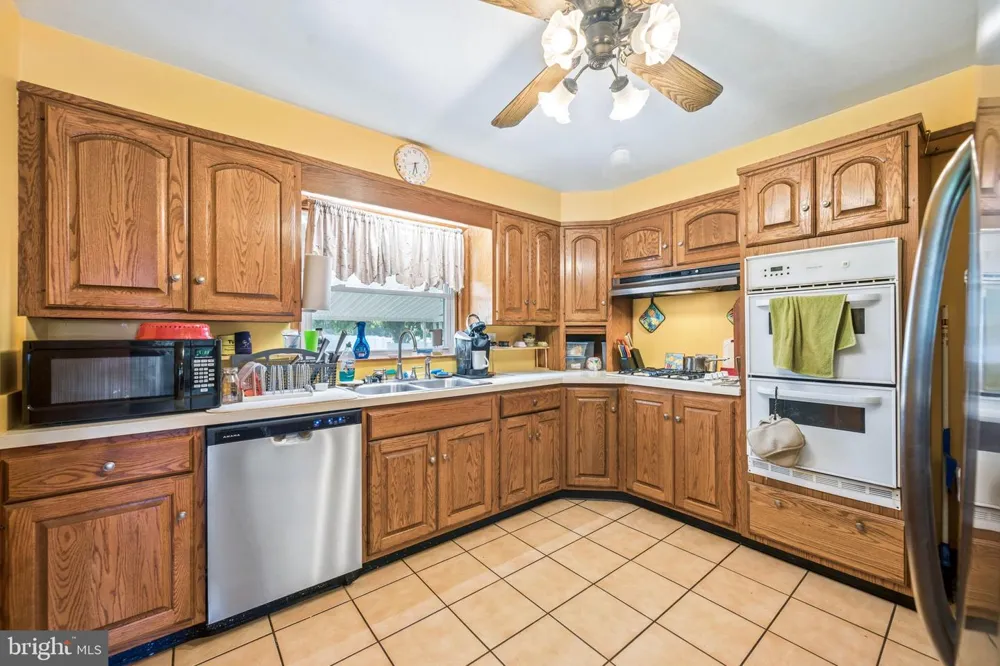 5814 COMSTOCK AVENUE Baltimore, MD 21206