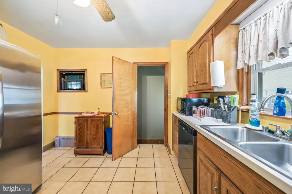 5814 COMSTOCK AVENUE Baltimore, MD 21206