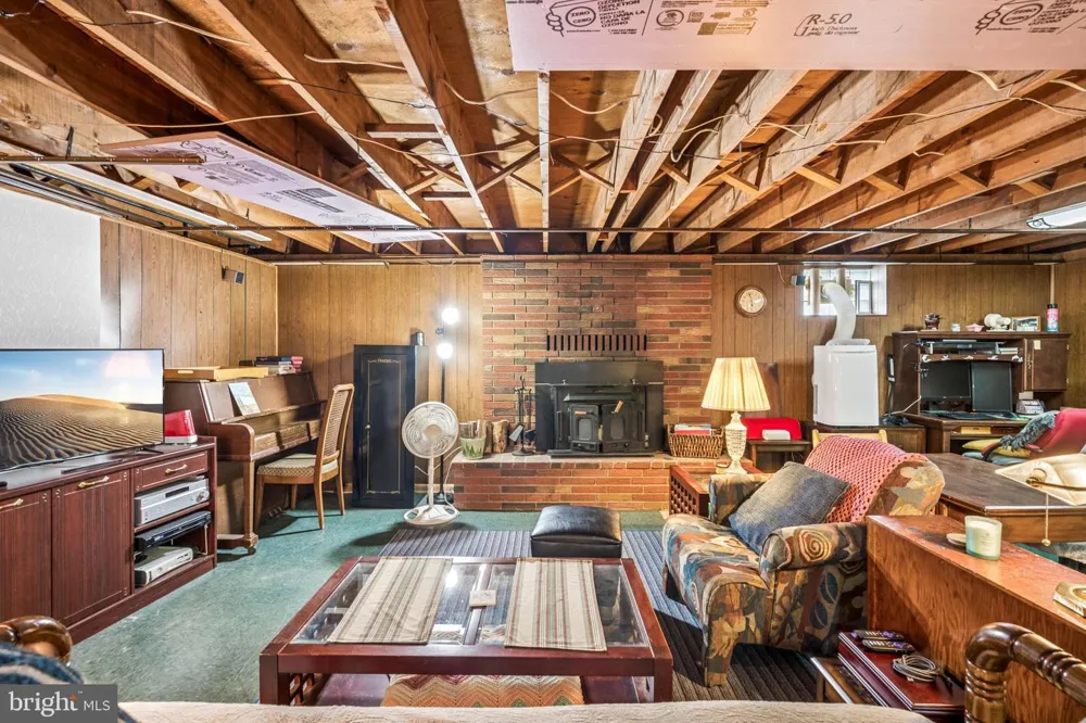 5814 COMSTOCK AVENUE Baltimore, MD 21206