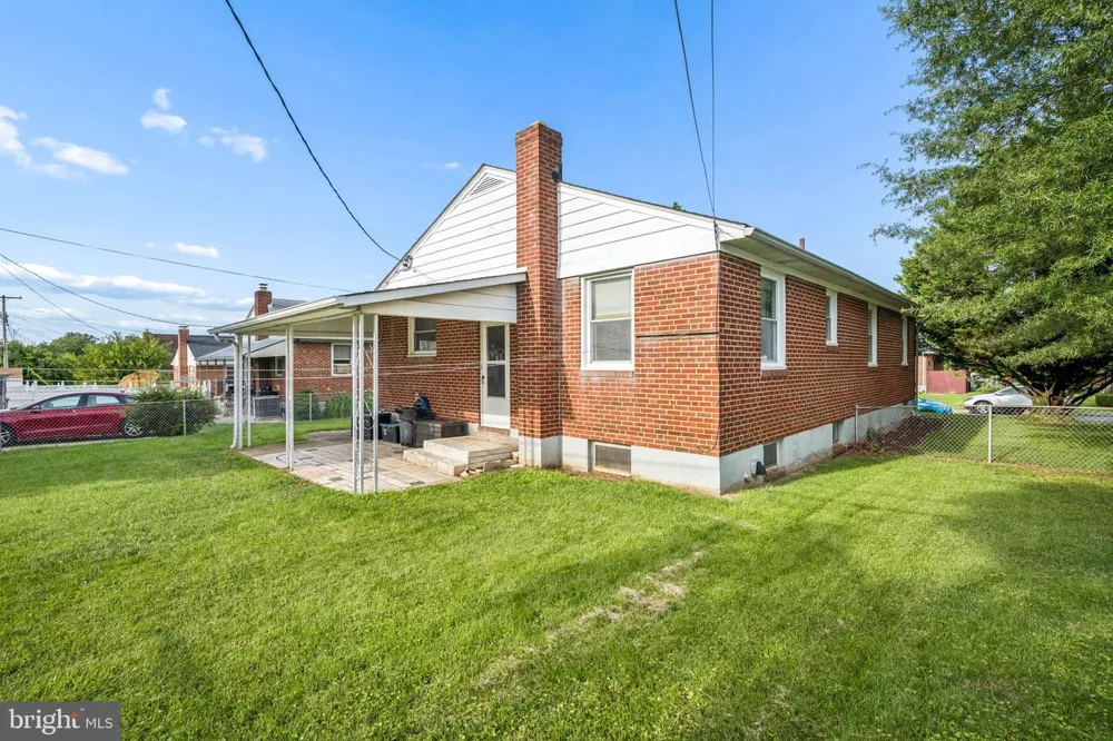 5814 COMSTOCK AVENUE Baltimore, MD 21206