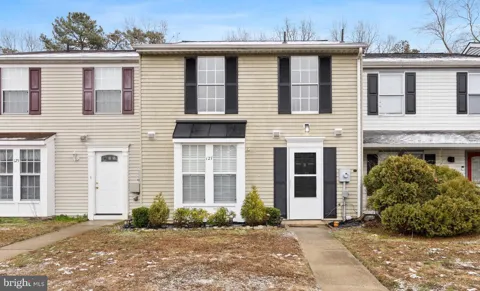 127 VILLA KNOLL COURT