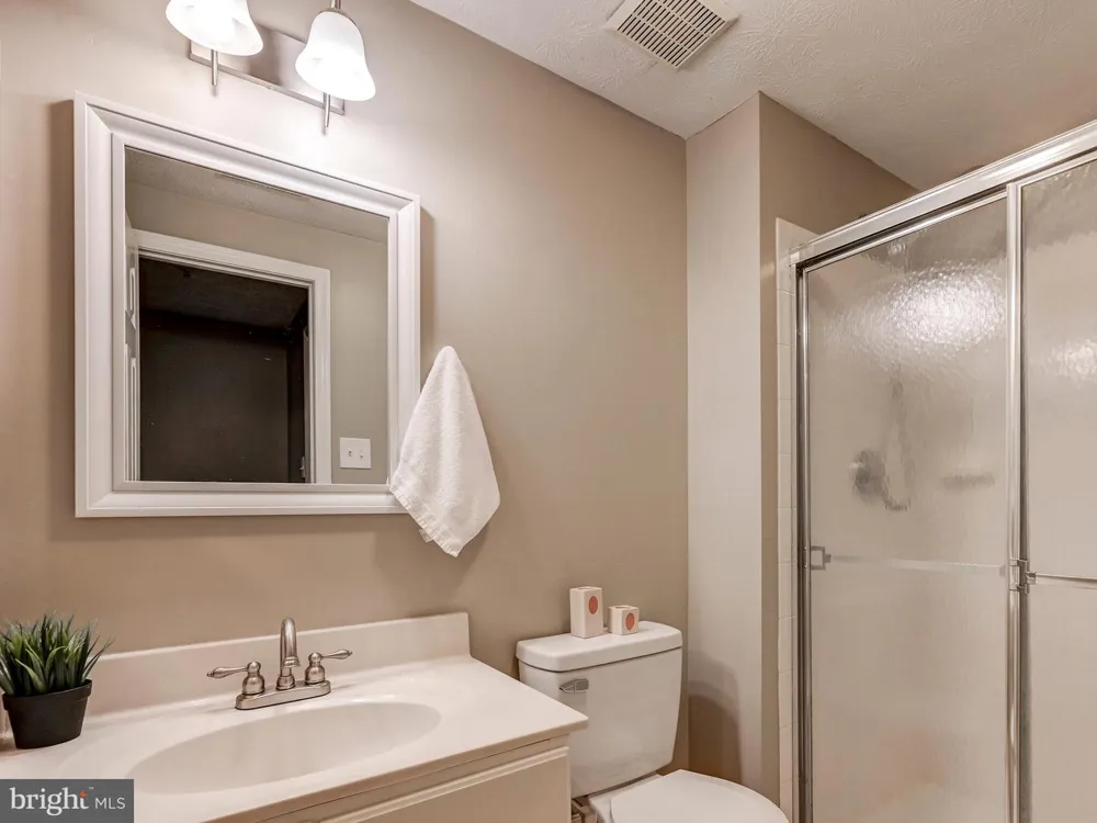 3 SANDVIEW COURT Baltimore, MD 21209