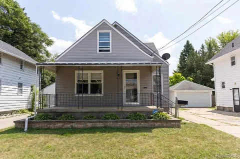 2117 Swayze Street