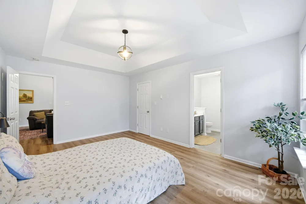 1008 Raywood Court Matthews, NC 28104