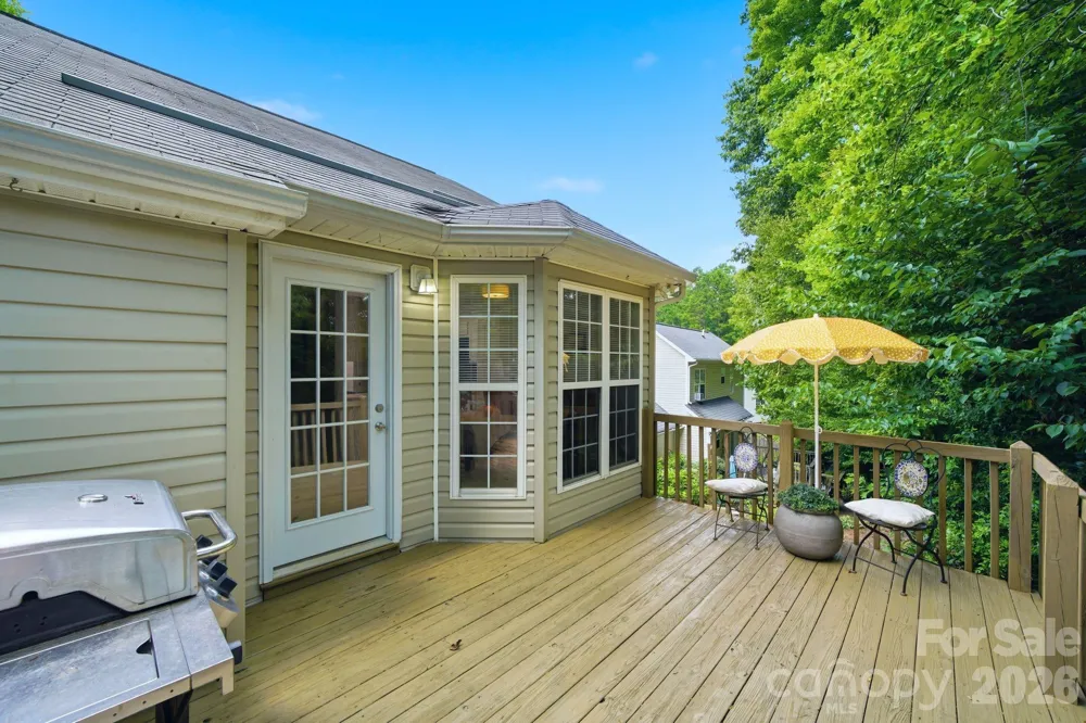 1008 Raywood Court Matthews, NC 28104