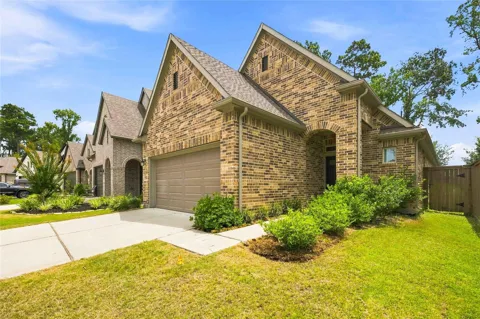 7388 Mount Greylock Loop