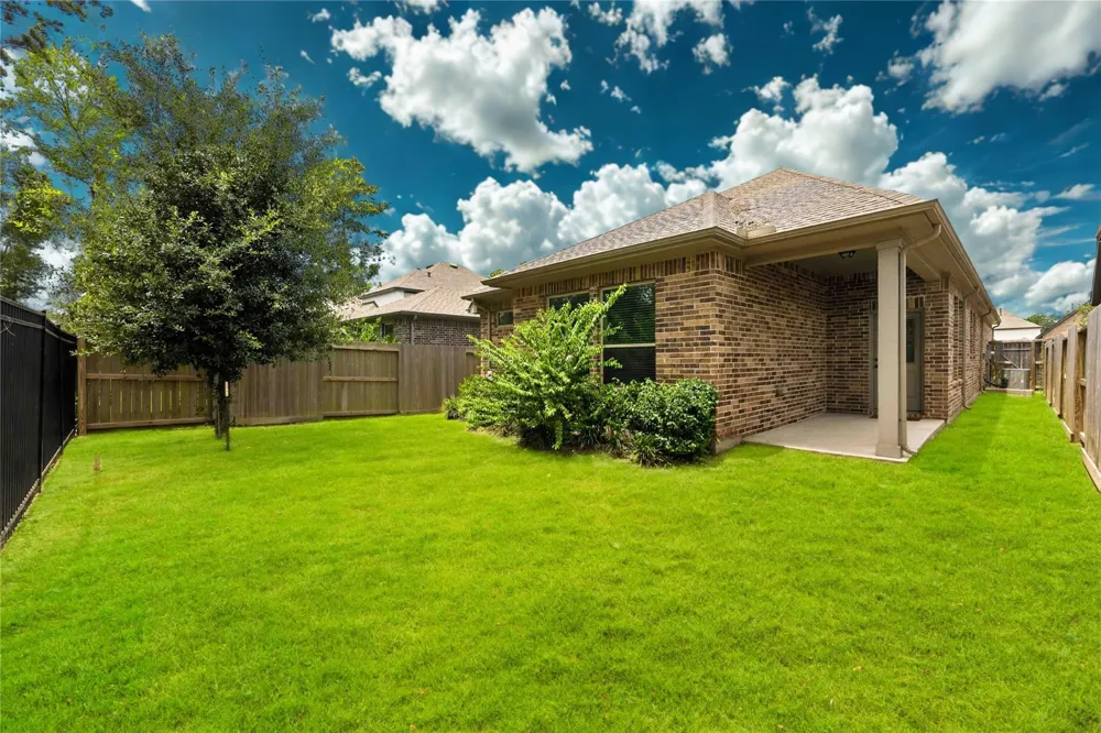 7388 Mount Greylock Loop Porter, TX 77365