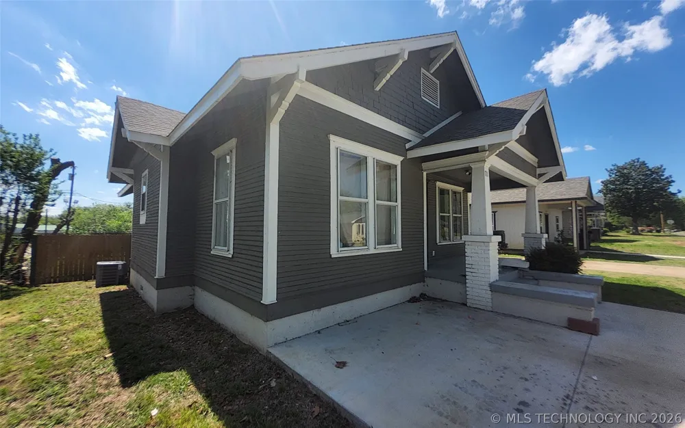 711 W Beech Durant, OK 74701