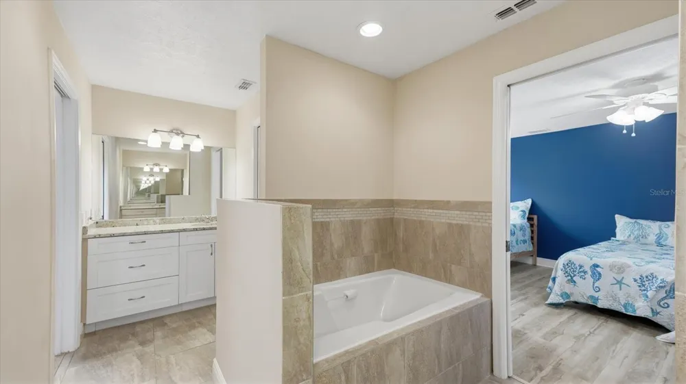 15127 PENNINGTON ROAD Tampa, FL 33624