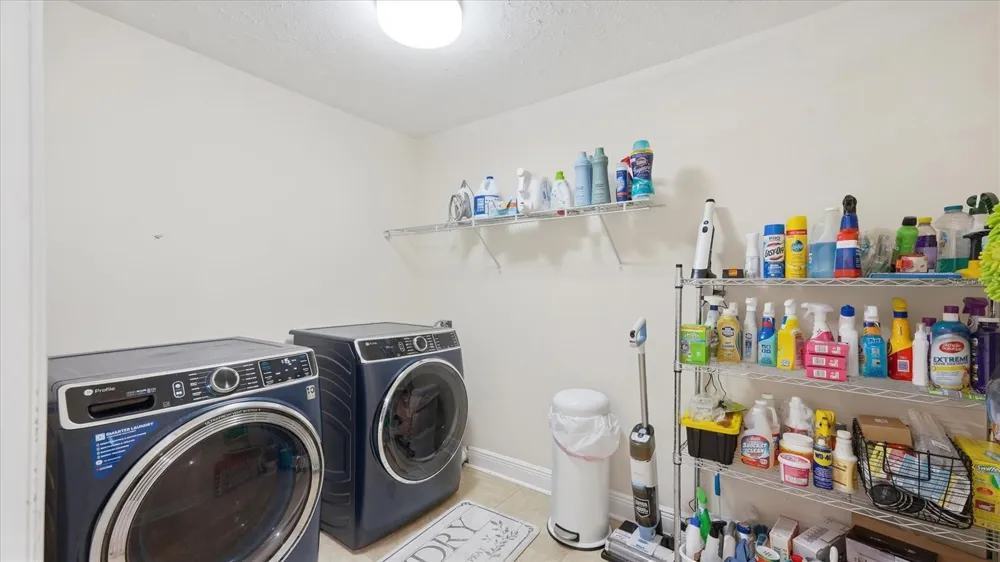 15127 PENNINGTON ROAD Tampa, FL 33624