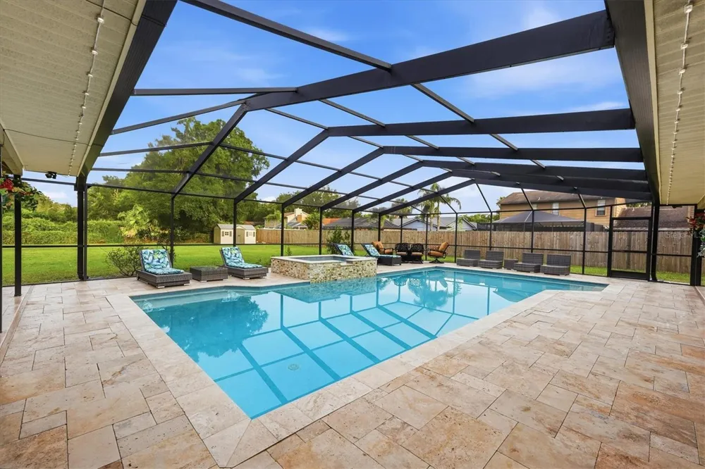 15127 PENNINGTON ROAD Tampa, FL 33624
