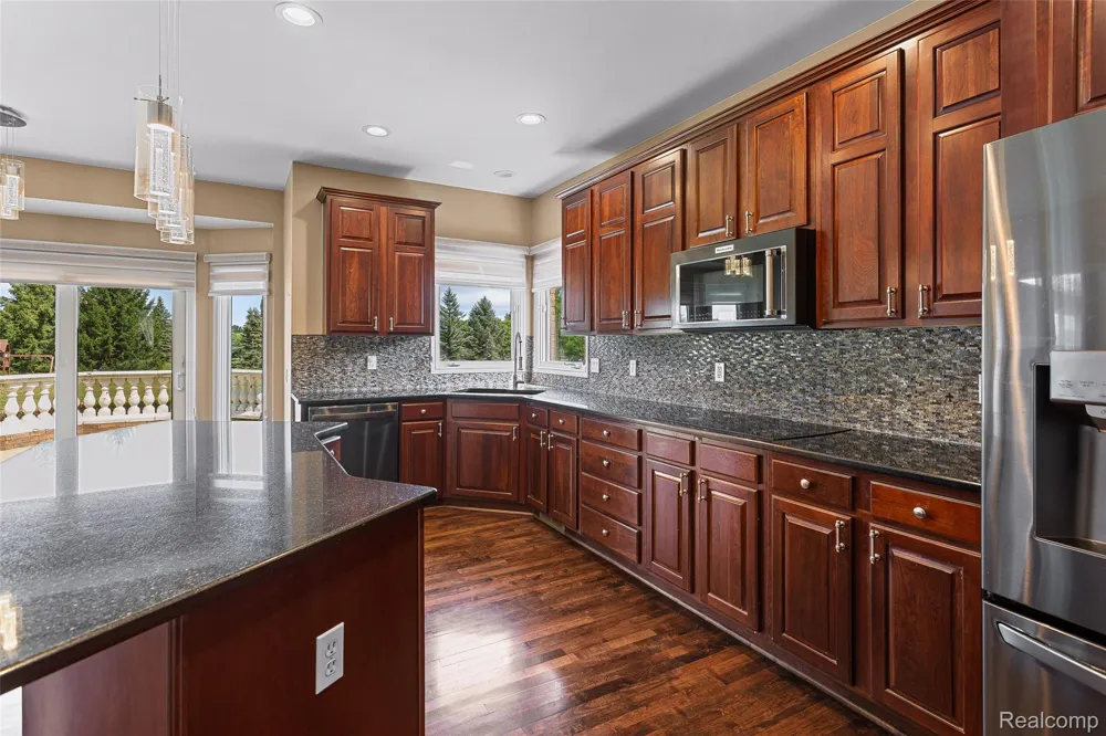 50940 Park Place Drive Novi City, MI 48167