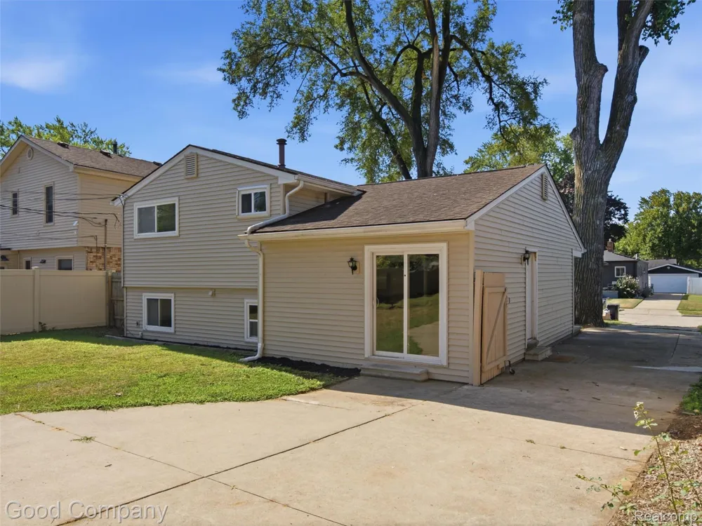 705 Millard Avenue Royal Oak City, MI 48073