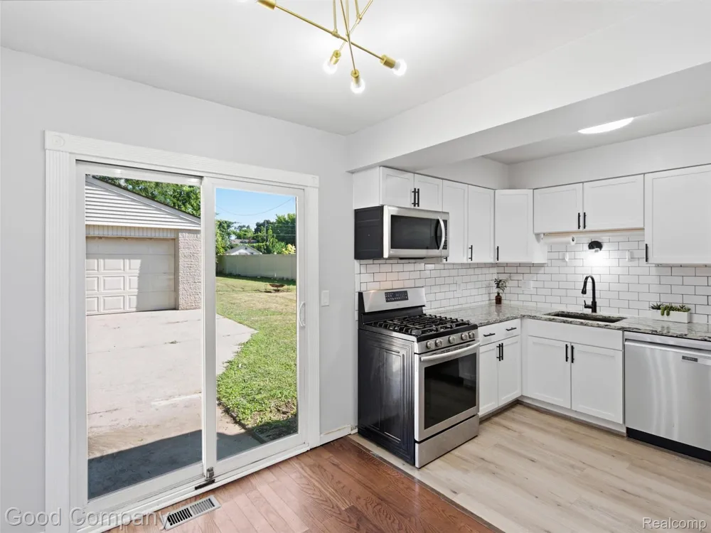 705 Millard Avenue Royal Oak City, MI 48073