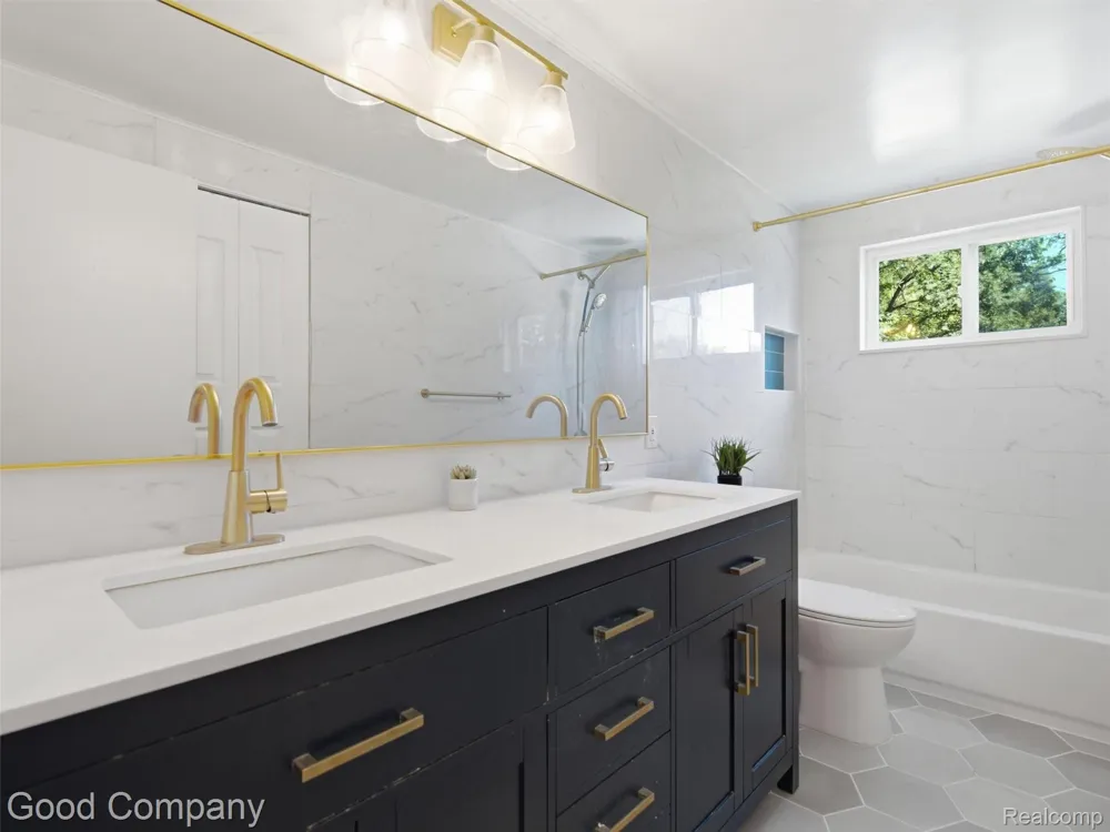 705 Millard Avenue Royal Oak City, MI 48073