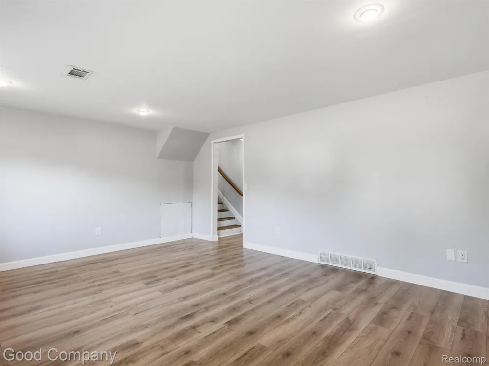 705 Millard Avenue Royal Oak City, MI 48073