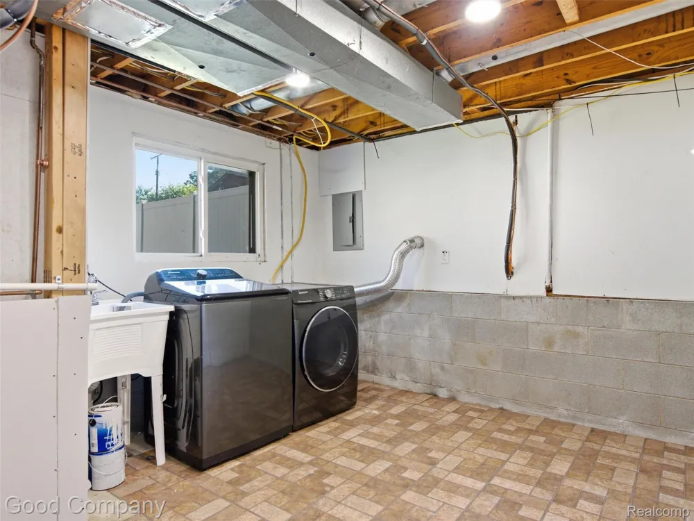 705 Millard Avenue Royal Oak City, MI 48073
