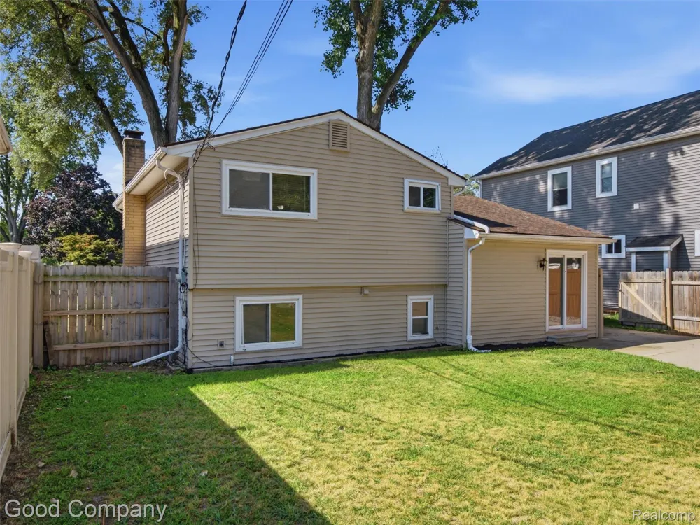705 Millard Avenue Royal Oak City, MI 48073