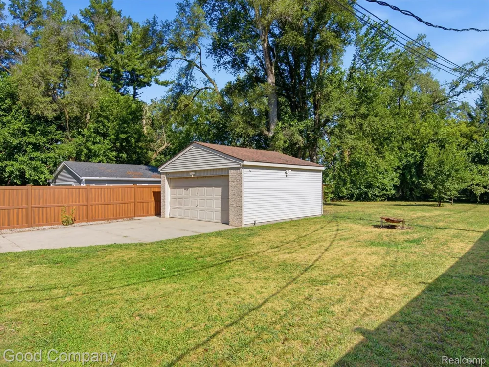 705 Millard Avenue Royal Oak City, MI 48073