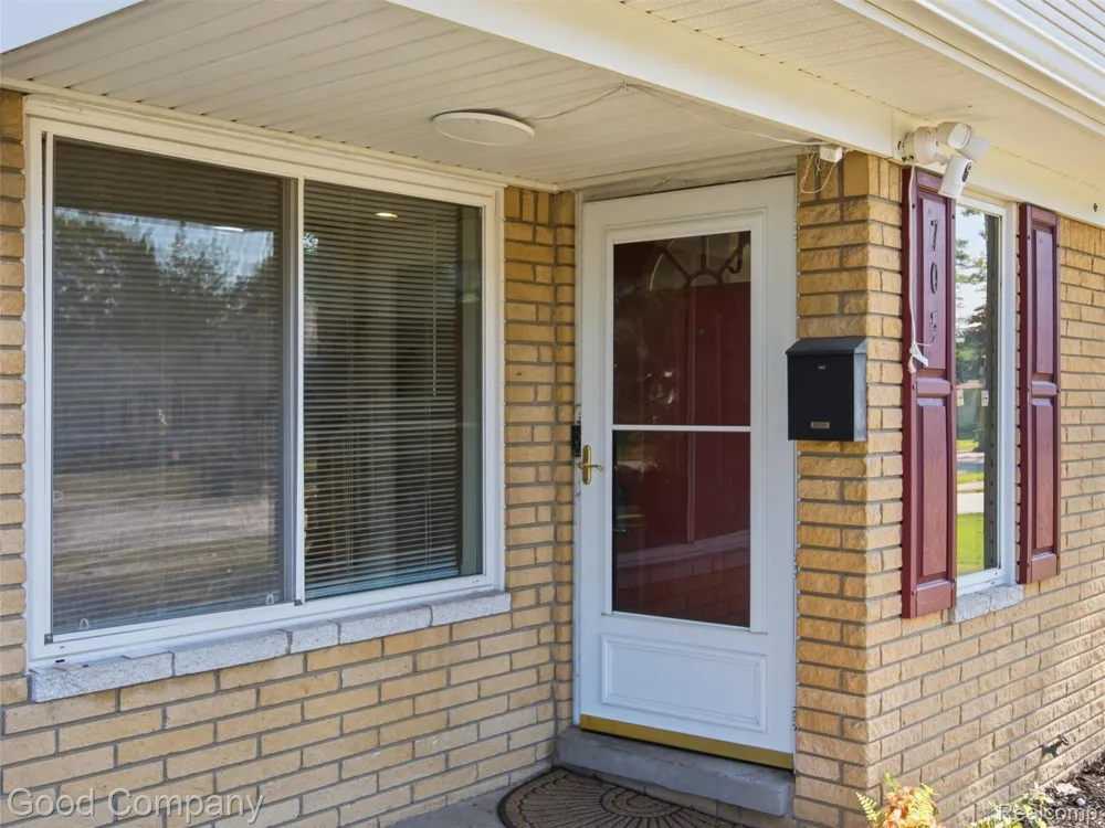 705 Millard Avenue Royal Oak City, MI 48073