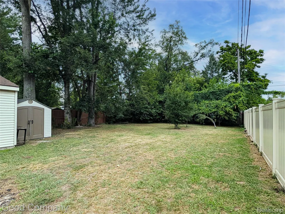 705 Millard Avenue Royal Oak City, MI 48073