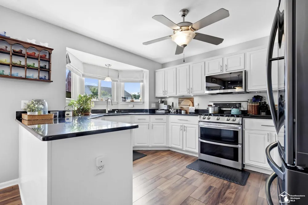 27012 Mary Court Flat Rock City, MI 48134