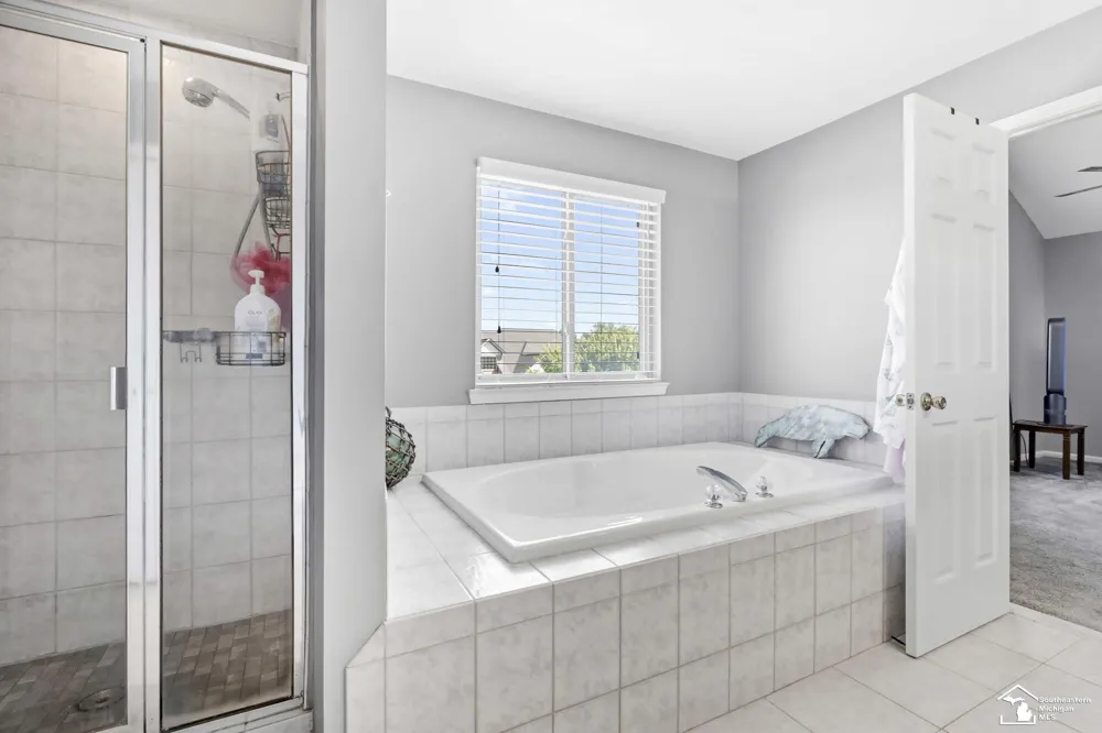 27012 Mary Court Flat Rock City, MI 48134