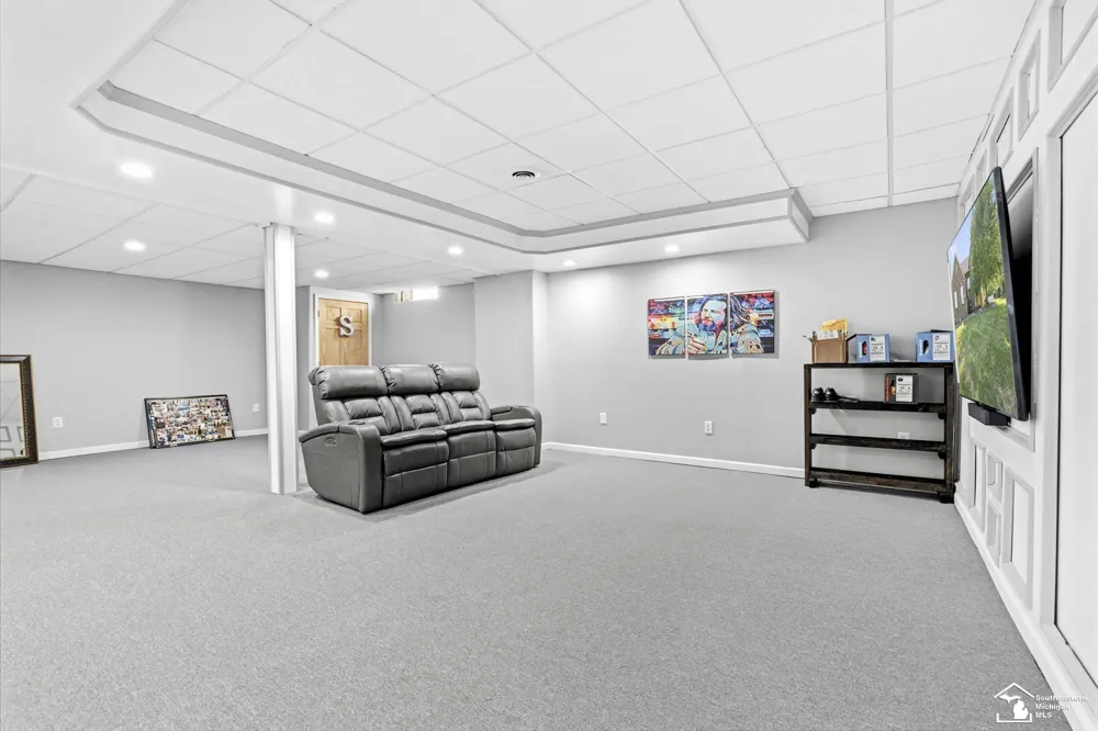 27012 Mary Court Flat Rock City, MI 48134
