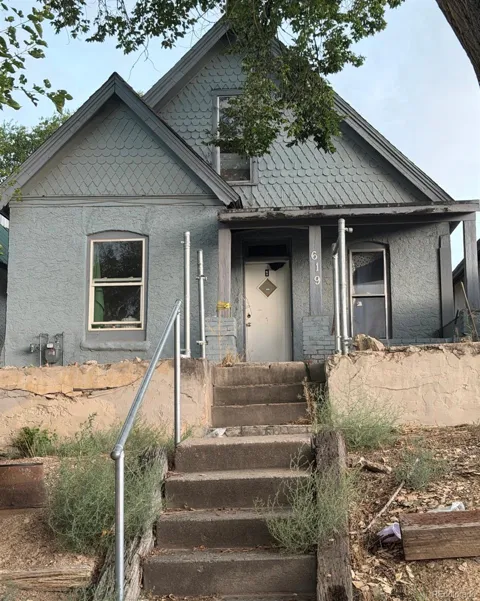 619 E 11th Street