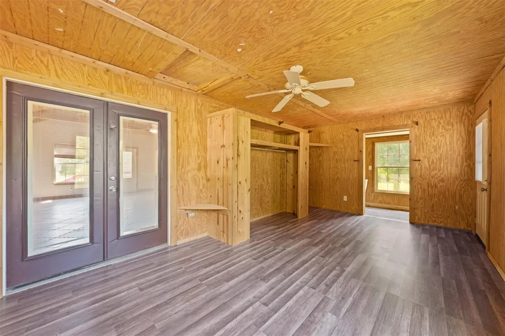 714 Shawnee Conroe, TX 77316