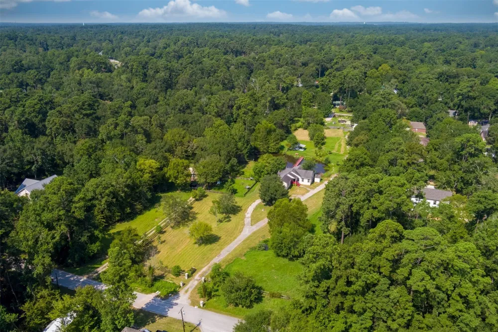 714 Shawnee Conroe, TX 77316