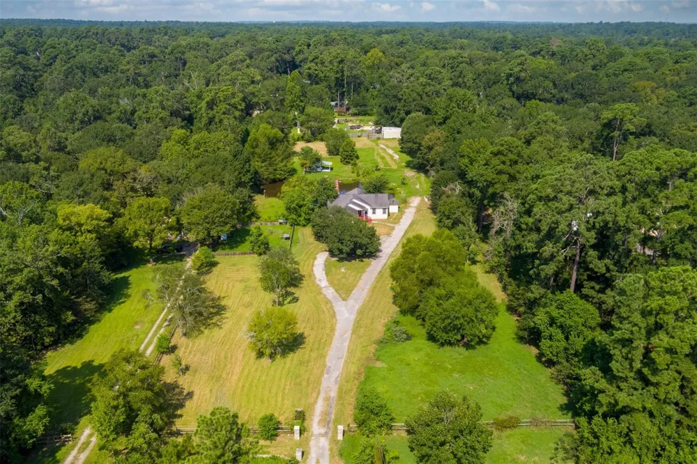 714 Shawnee Conroe, TX 77316